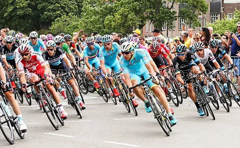 辉煌旗帜迎风起：重大运动赛事中的升旗仪式与象征意义